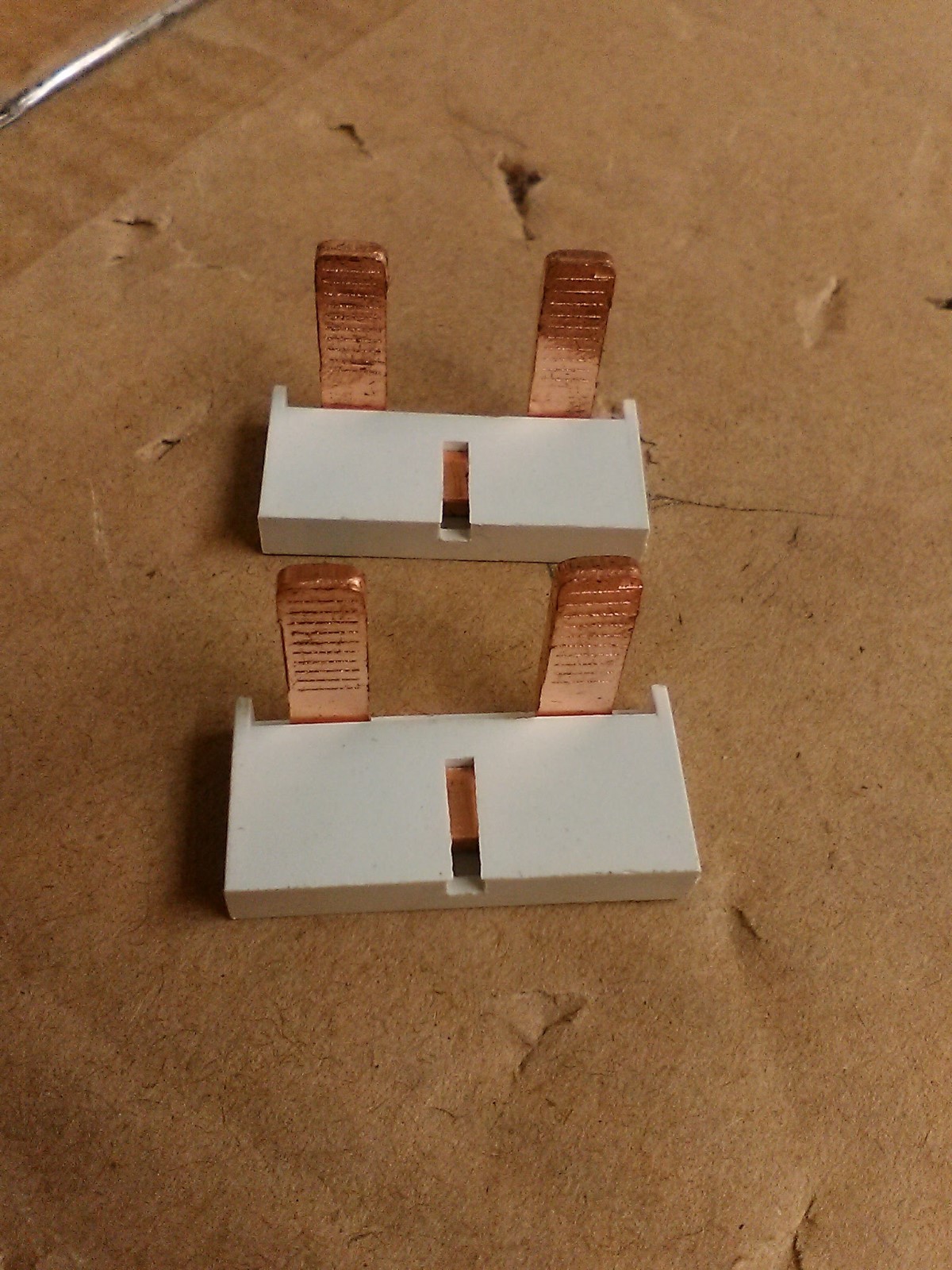 2 fused isolator switch -replacement fuses- solar pannels windmills z rail