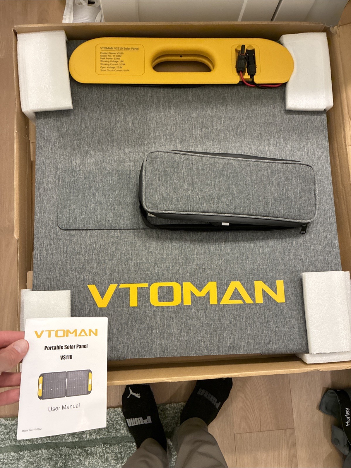 VTOMAN VS110 110W Foldable Solar Panel – Very Lightly Used – Excellent Condition