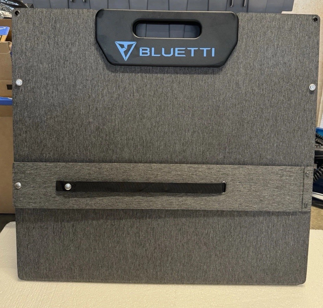 Open BoxBluetti Portable Foldable 100W Solar Panel PV100 OLDER MODEL