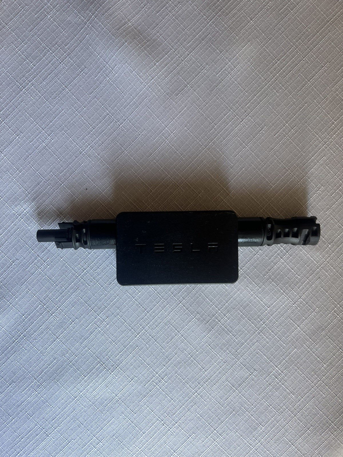 Tesla McI-2 Mid Circuit Interrupter for PV Rapid Shutdown