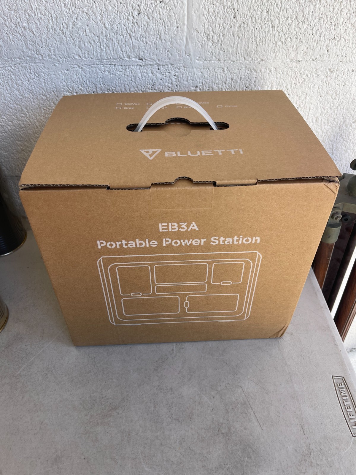 Bluetti EB3A Portable Power Station 120V Gray New in Box