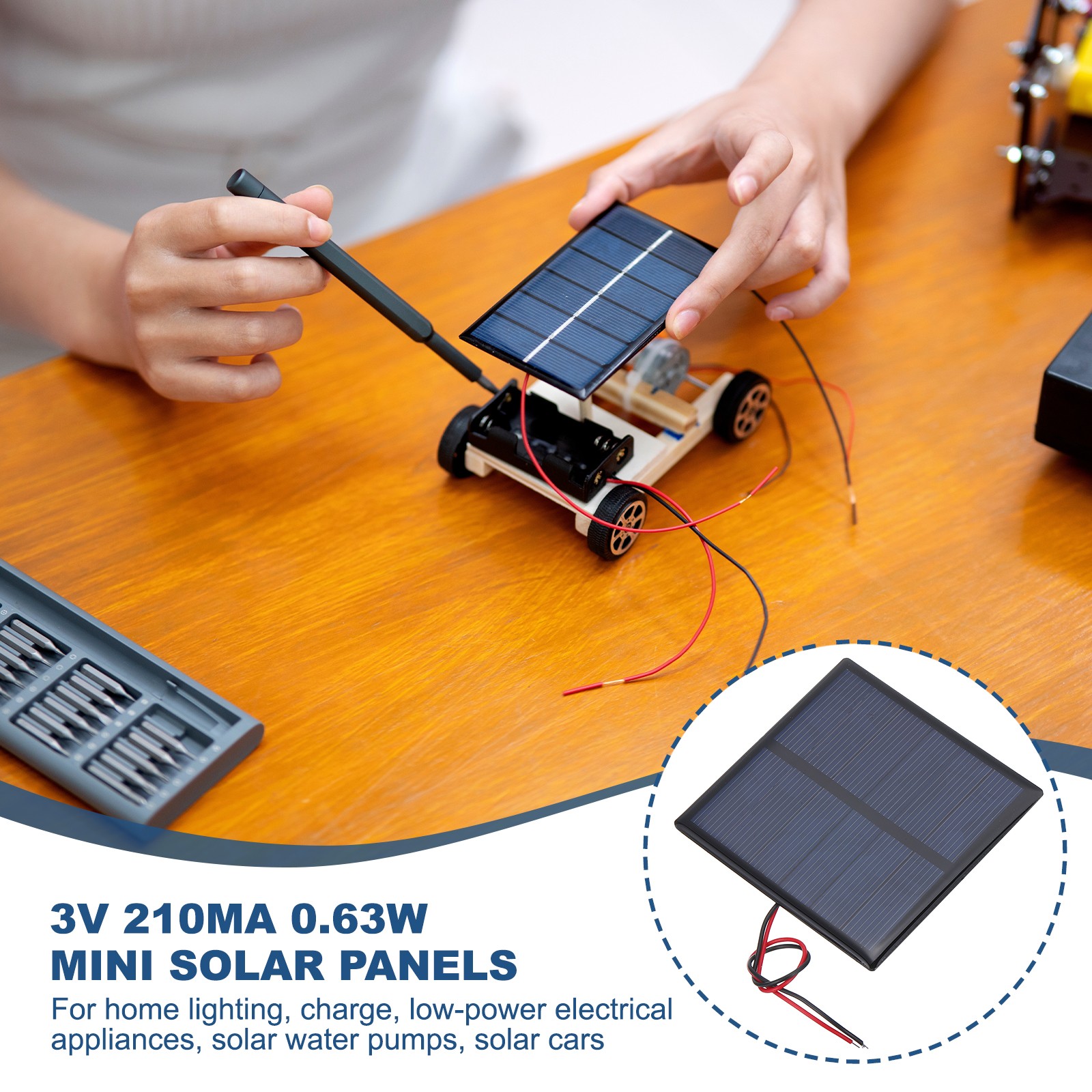2 Pieces Mini Solar Panels 3V 0.63W 210mA for with 2 Cables, 70x70mm