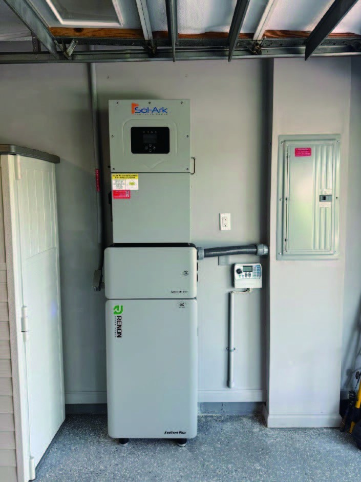 1 (ONE) Renon Xcellent Plus 16kWh with Sol-Ark 15K Hybrid Inverter