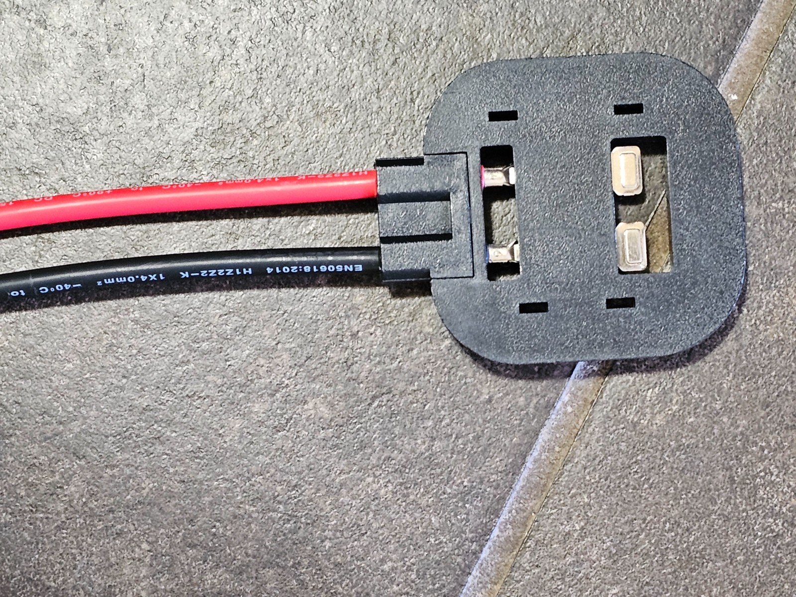 DIY Solar Panel Junction Box w/ MC4 connectors, 38″x12 AWG wire, 30 amp, w/diode