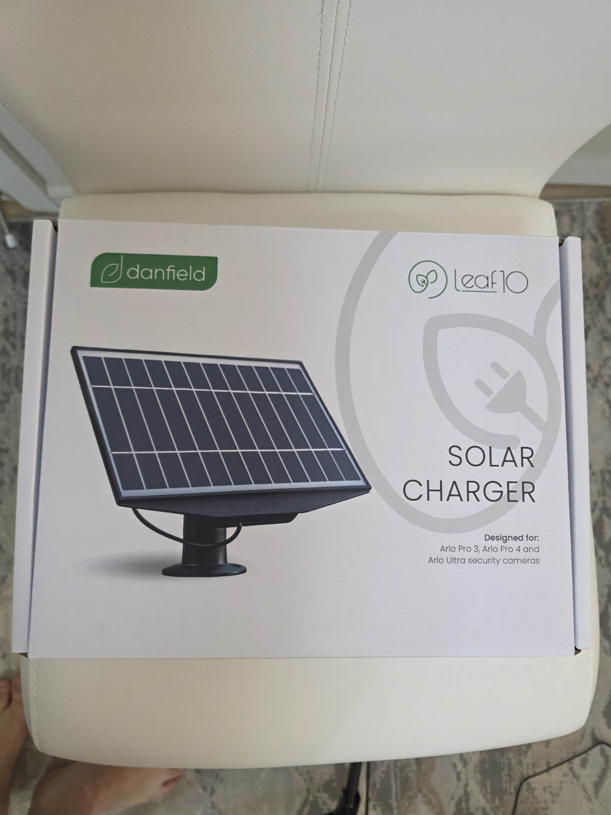 Leaf 10 5W Solar Panel Charger for Arlo Pro 3, Pro 4 & Ultra Cameras