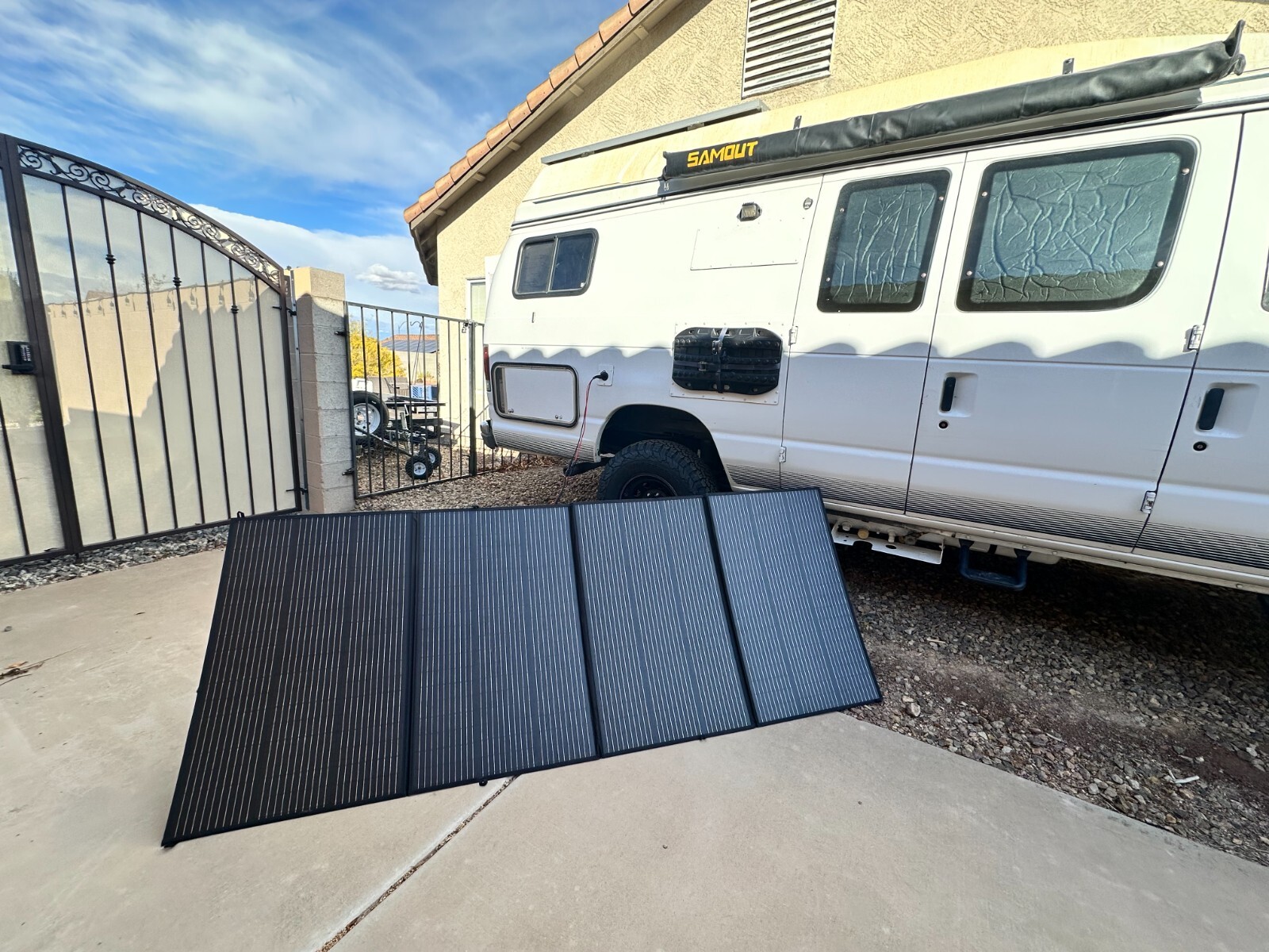 Camping Solar Panel 400W 220W Outdoor Solar Panel for Solar Power Station