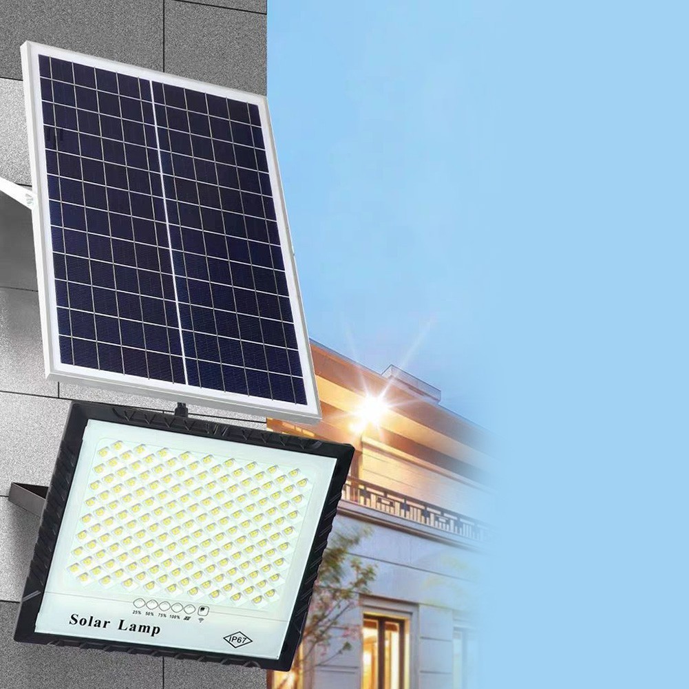 Bright Solar Spotlights for Outdoor Areas with IP67 Rating and Long Runtime