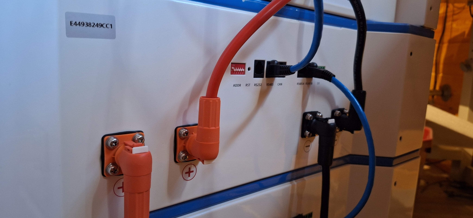 6KW OMO All-In-One Customizable Stacking Inverter/Battery System 120/240 11000W