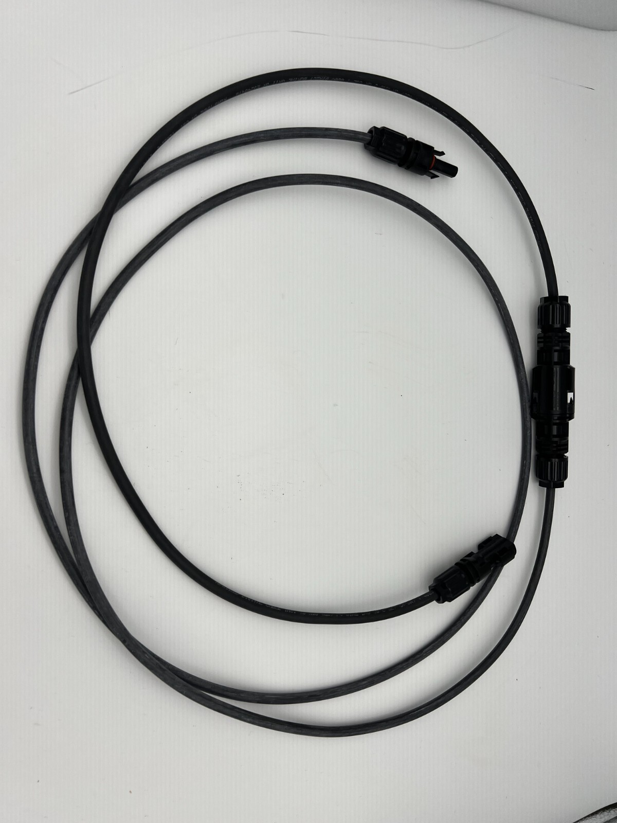 Pair Black+Red 10AWG or 12 AWG solar wires 1000V 15A fuse and 4 PV Connectors
