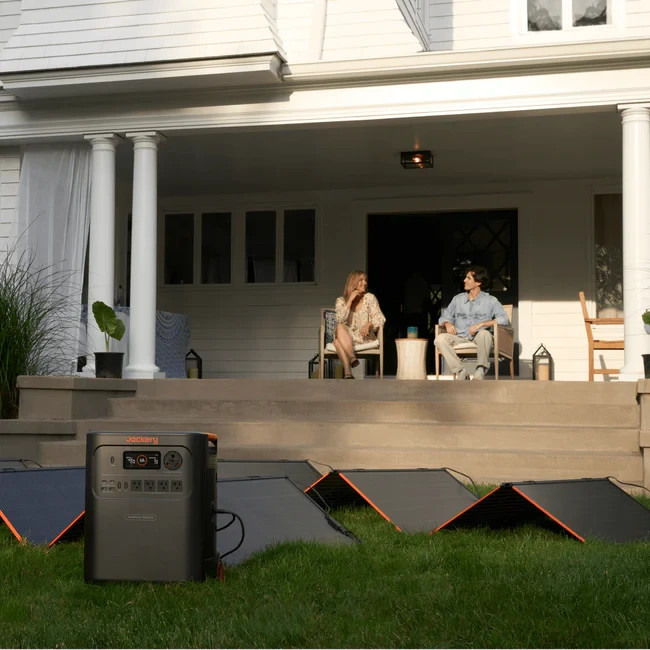 Jackery HomePower 3600 Plus Power Station with SolarSaga 500 X Solar Panel