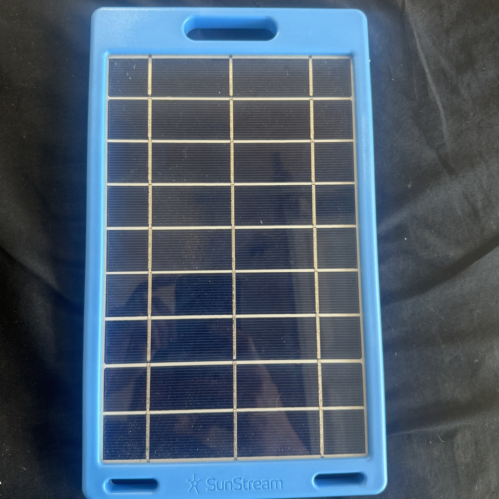 5.5 Watt Solar Blue Panel Charger with USB Female Port – 5.5 V DC 1000 mA – 1A