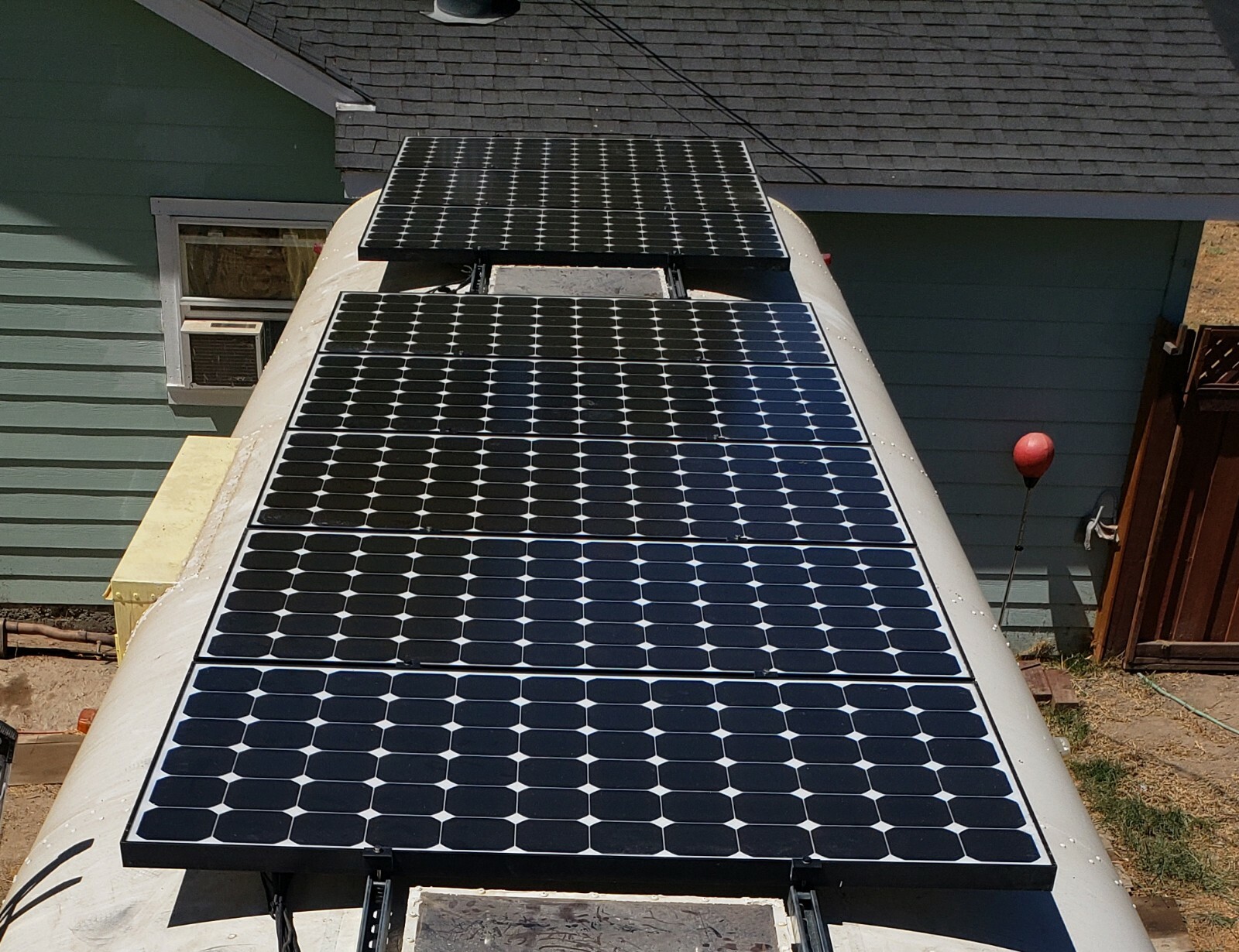 LOT OF 6: 210W-230W Sunpower SPR WHT & BLK USED SOLAR MODULES + DELIVERY SF BAY