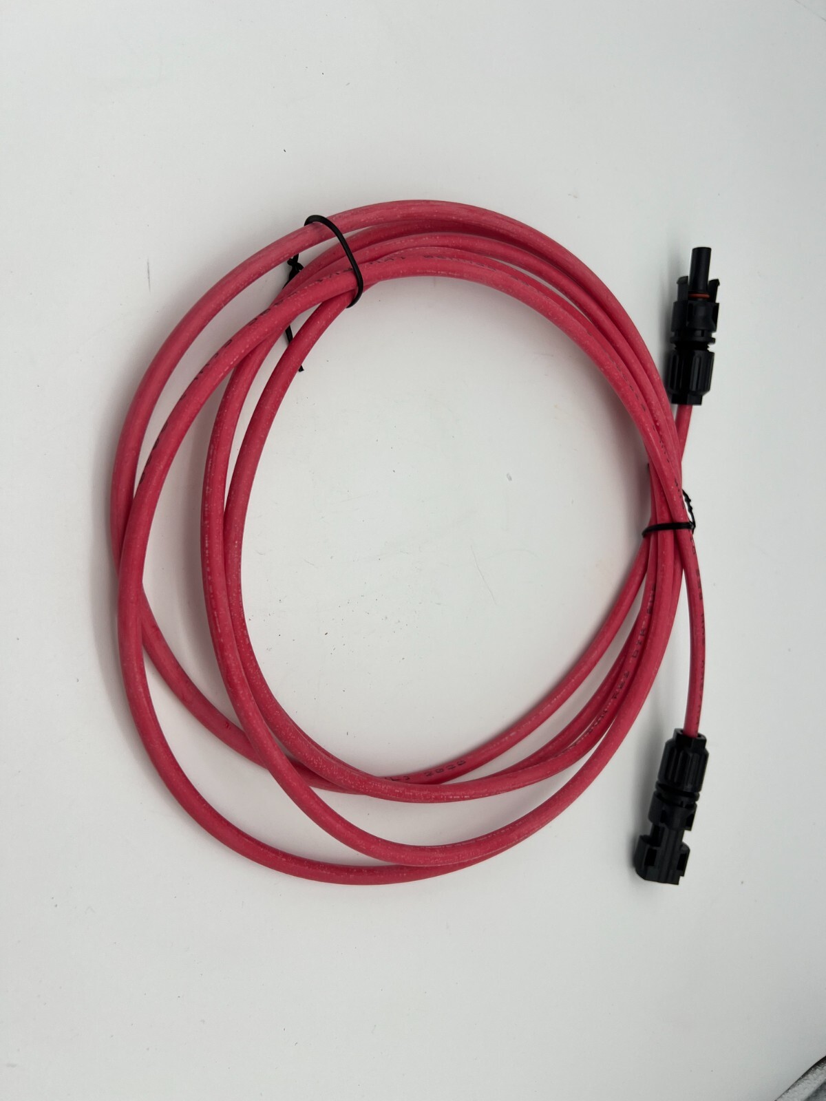 Pair Black+Red 10AWG or 12 AWG solar wires 1000V 15A fuse and 4 PV Connectors