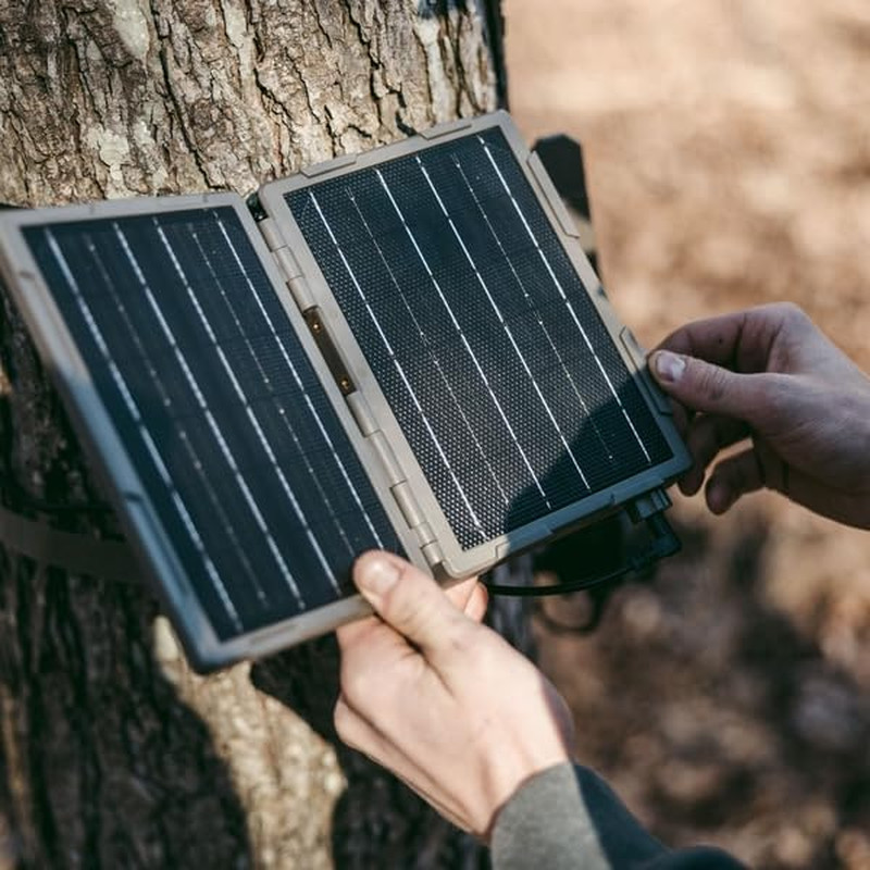 Tactacam Reveal Folding Solar Panel – 7.2W Output, Built-In Lithium Battery, Pow