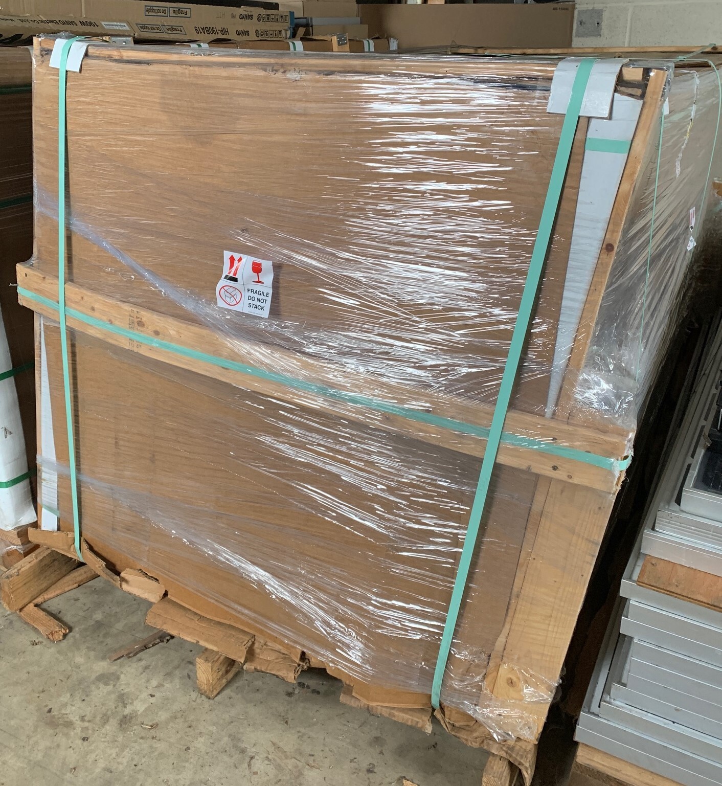 New Unopened High Efficiency BiFacial Canadian 390 Watt Panels