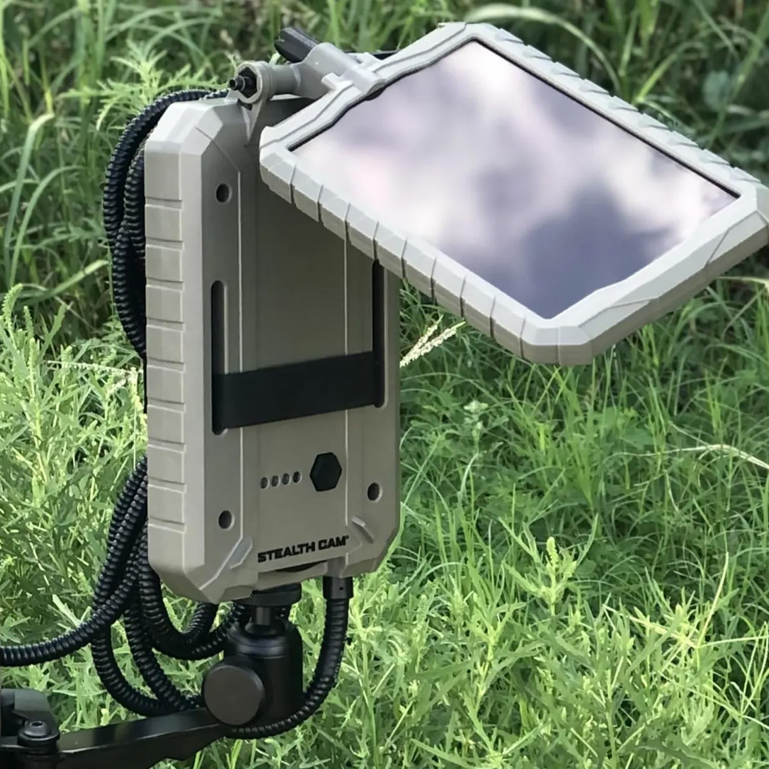 Durable Sol-Pak Solar Battery Pack | 12V Solar Power Panel, Rechargeable Battery