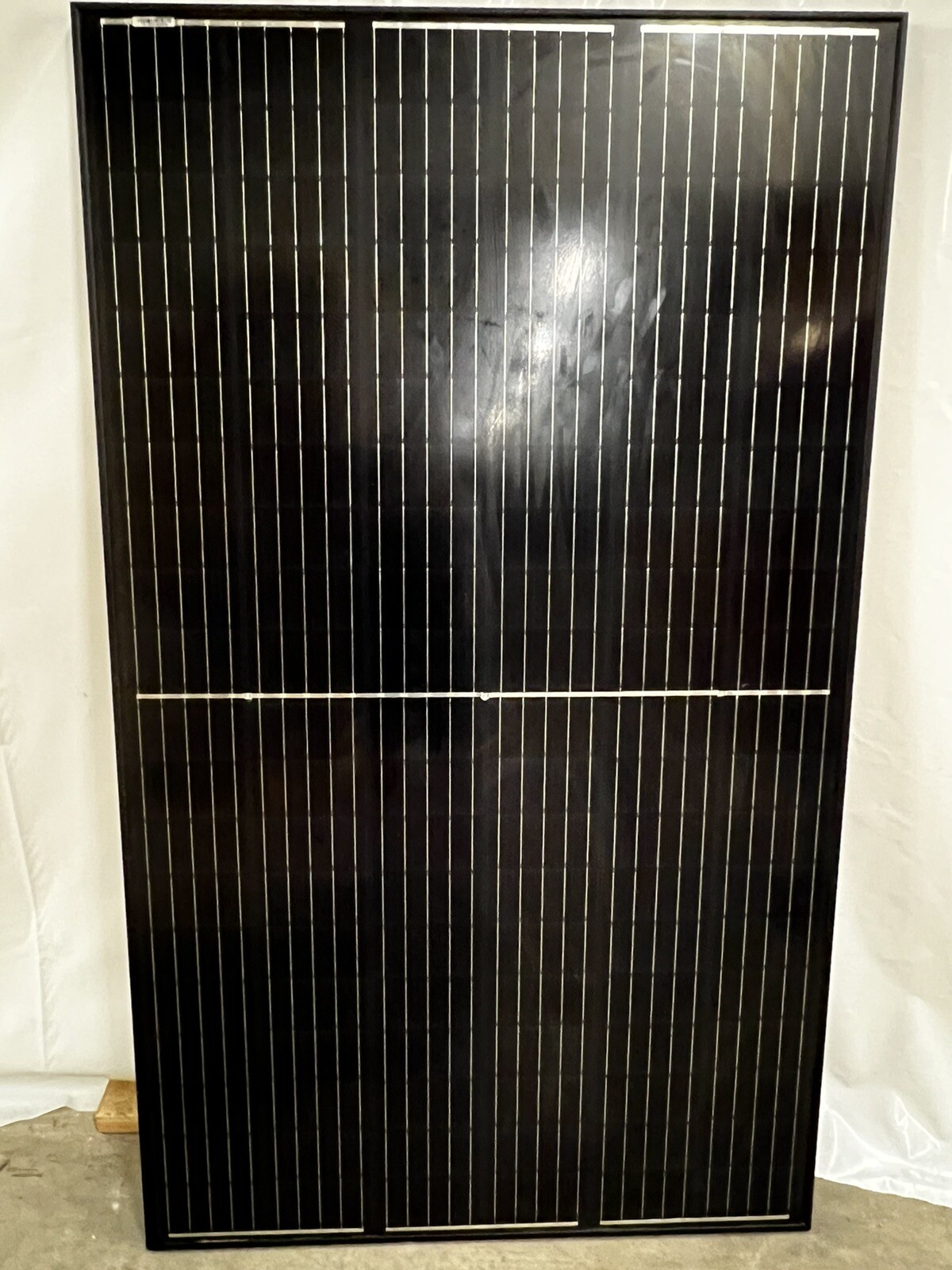 VSUN Solar Panel VSUN330-120M-BB