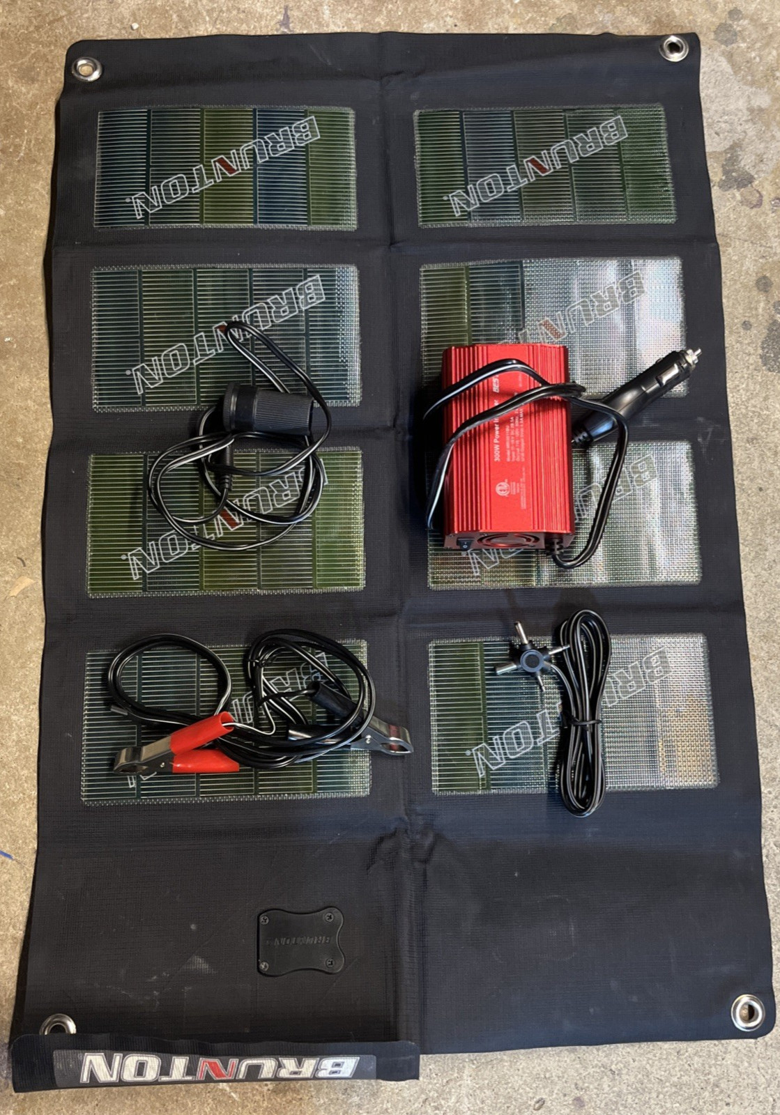 Brunton Solaris 12 Foldable Solar Panel Array Kit With Inverter Complete Watt