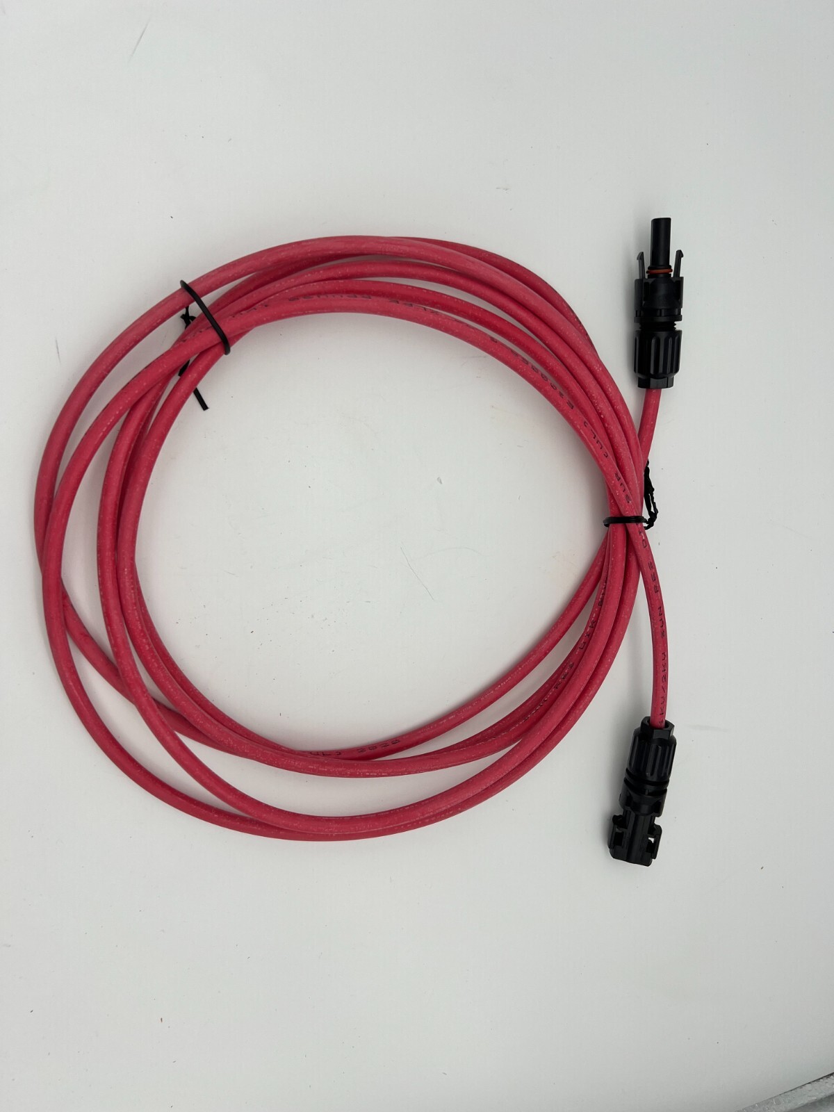 Pair Black+Red 10AWG or 12 AWG solar wires 1000V 15A fuse and 4 PV Connectors