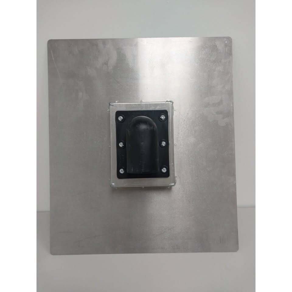 New IAMPO Metal Base Solar Roof Jack Flashing Open Box 22″ x 19″ x 5″