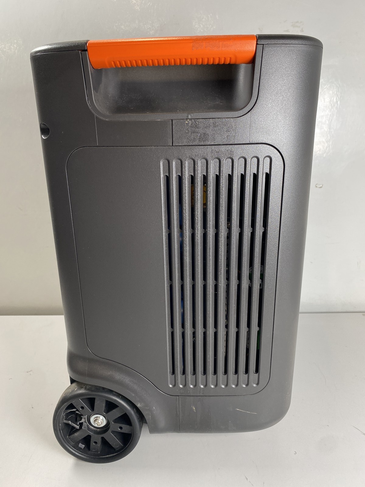 Jackery HomePower 3600 Plus Portable Power Station *NO AC CHARGING CABLE*