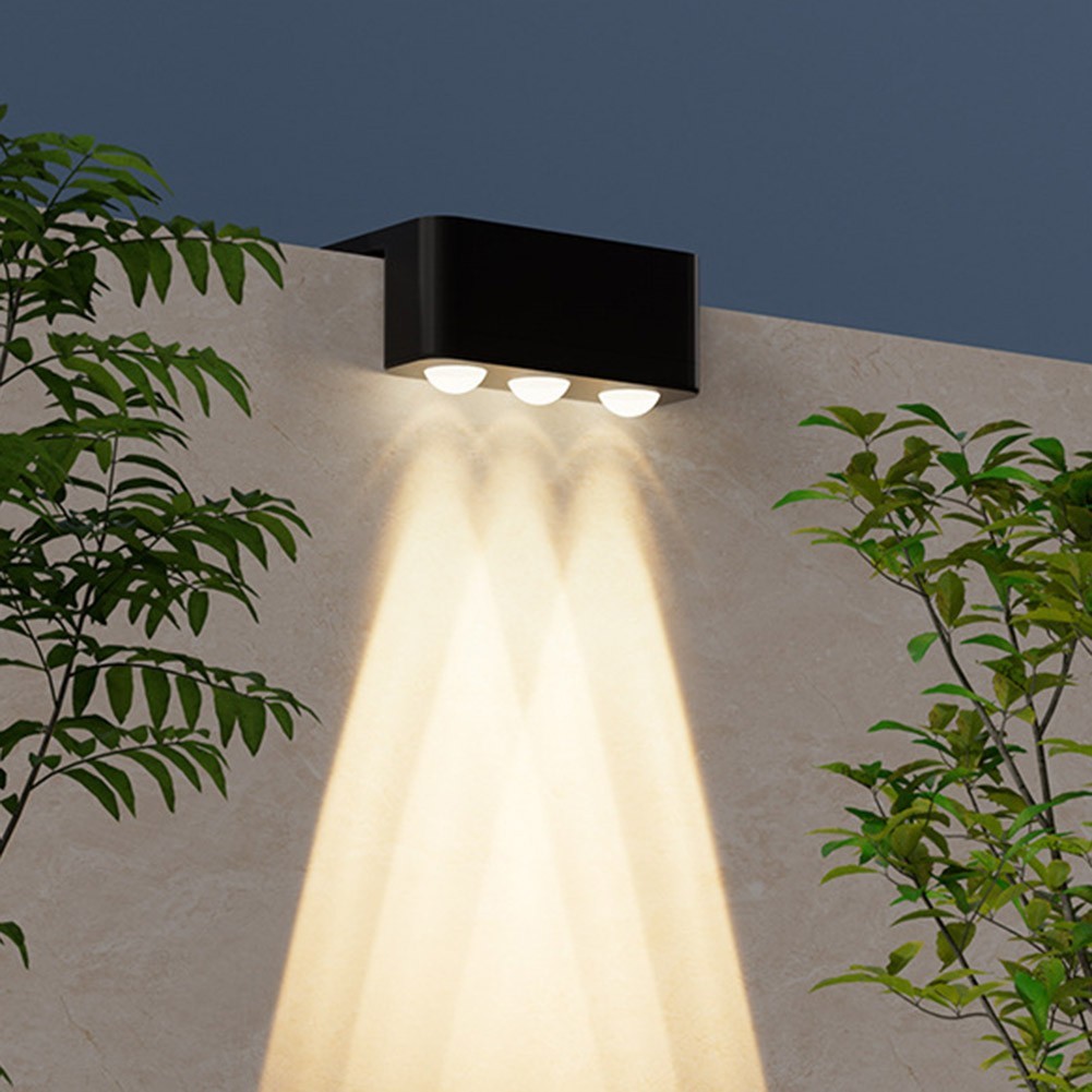 Efficiently Designed Solar Outdoor Lights with Long Lasting Performance