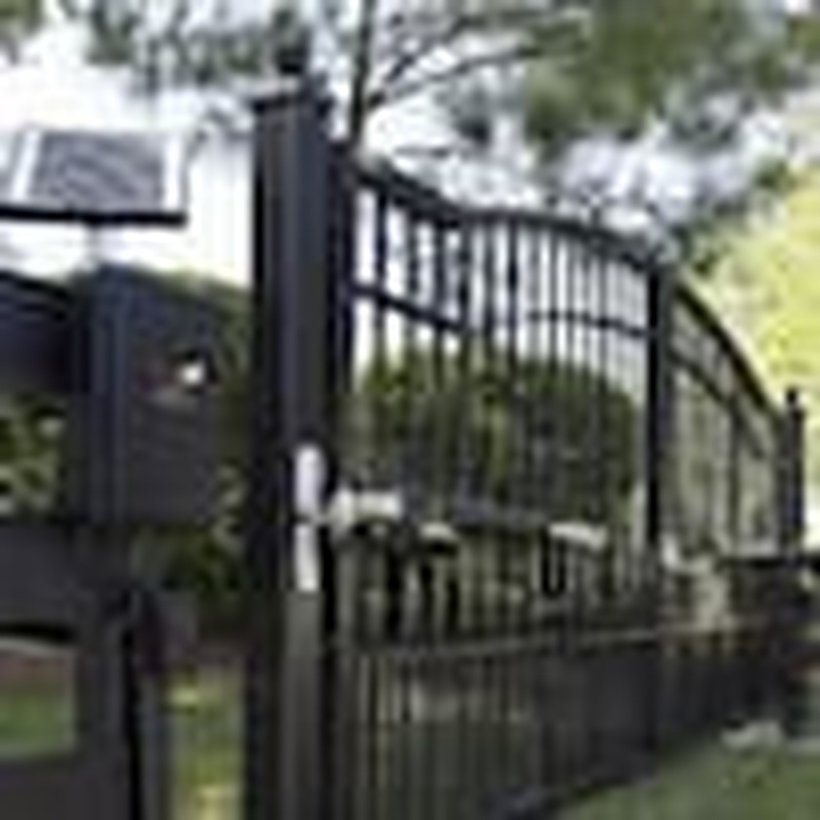 Mighty Mule 10-Watt Solar Panel Kit for Electric Gate Opener