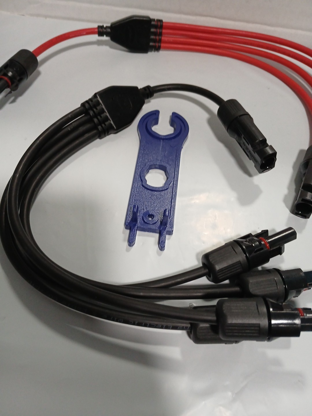 Solar Panel Y Branch Connectors 1 Pair of 1 to 4 Parallel Connectors 10AWG