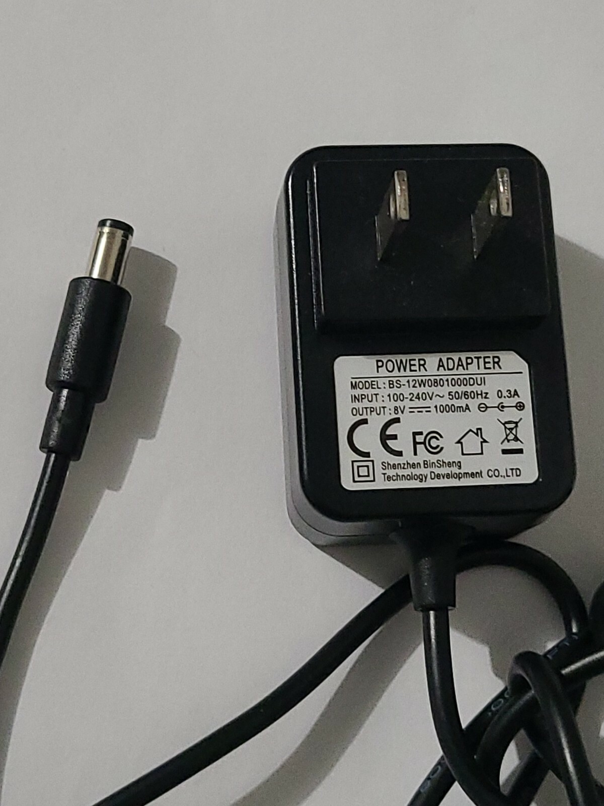 BERLS POWER ADAPTER BS-12W0801000DUI INPUT 100-240V, 50/60Hz 0.3A Max OUTPUT