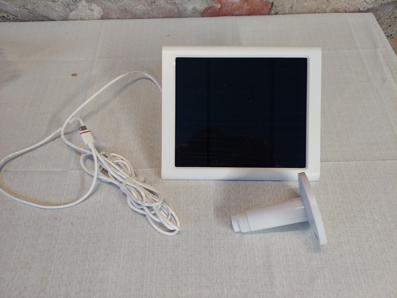 Solar Panel For Outdoor Security Camera USB C Charger Continuous Power White