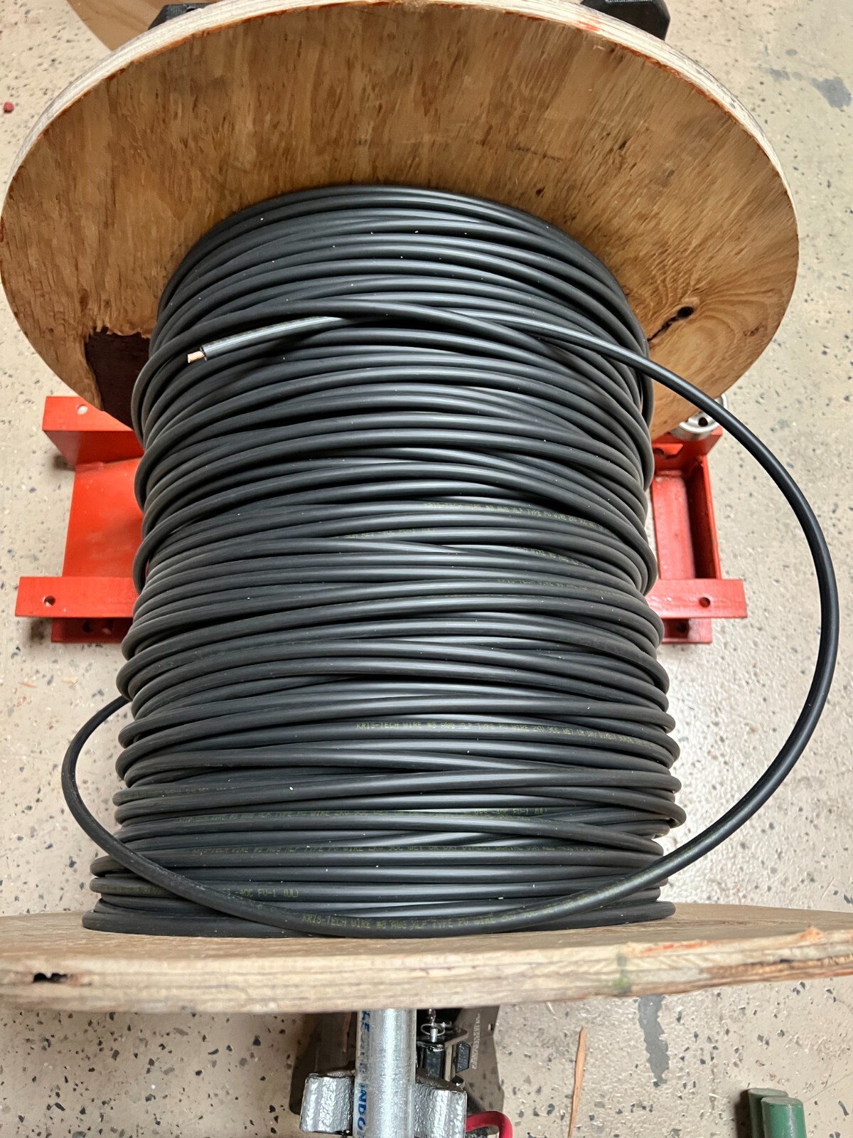 8 AWG gauge Black and Red PV wire UL listed shipping from USA