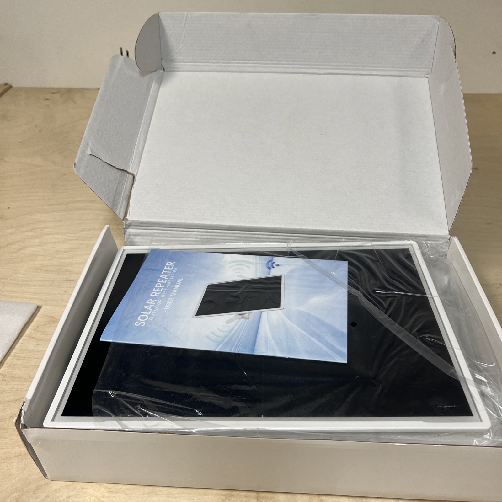 LCLCTEK Low Power Solar Powered Communication Device Model R7