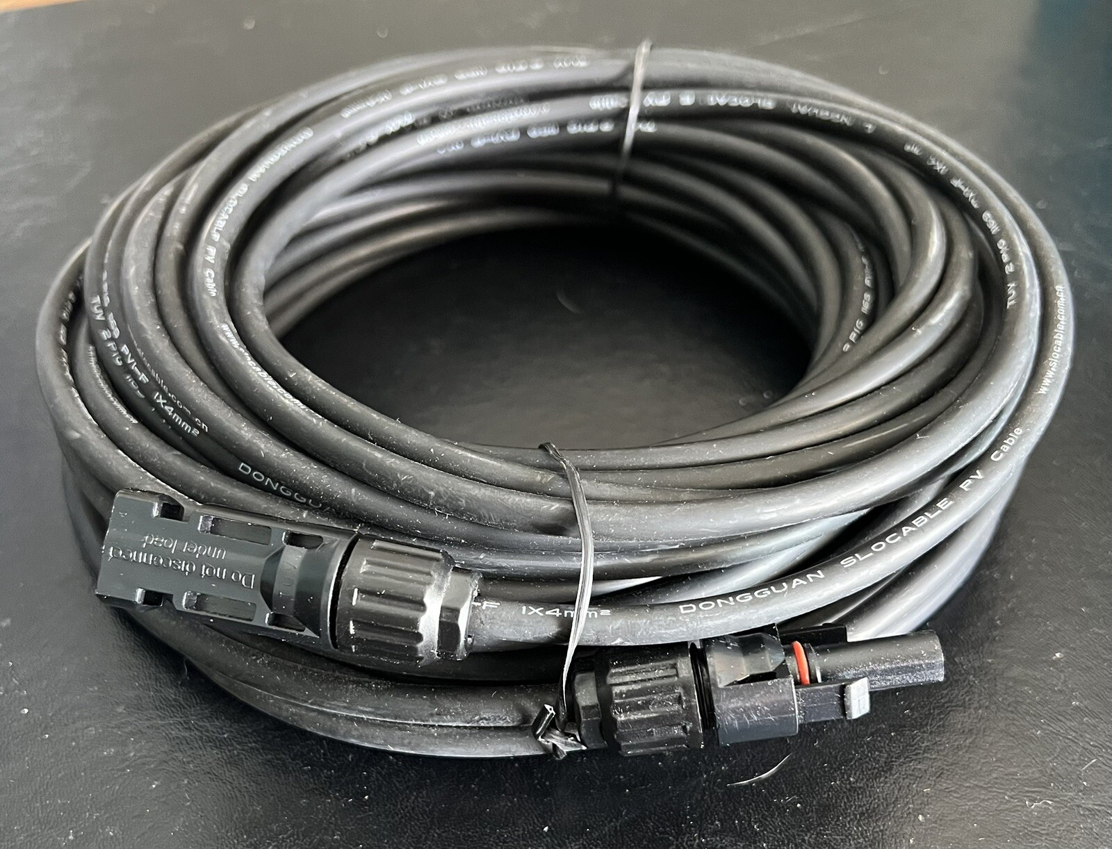 MC4 Cable 1 Meter, 6 Square MM 3 Feet. 10 AWG/Victron SCA000100100
