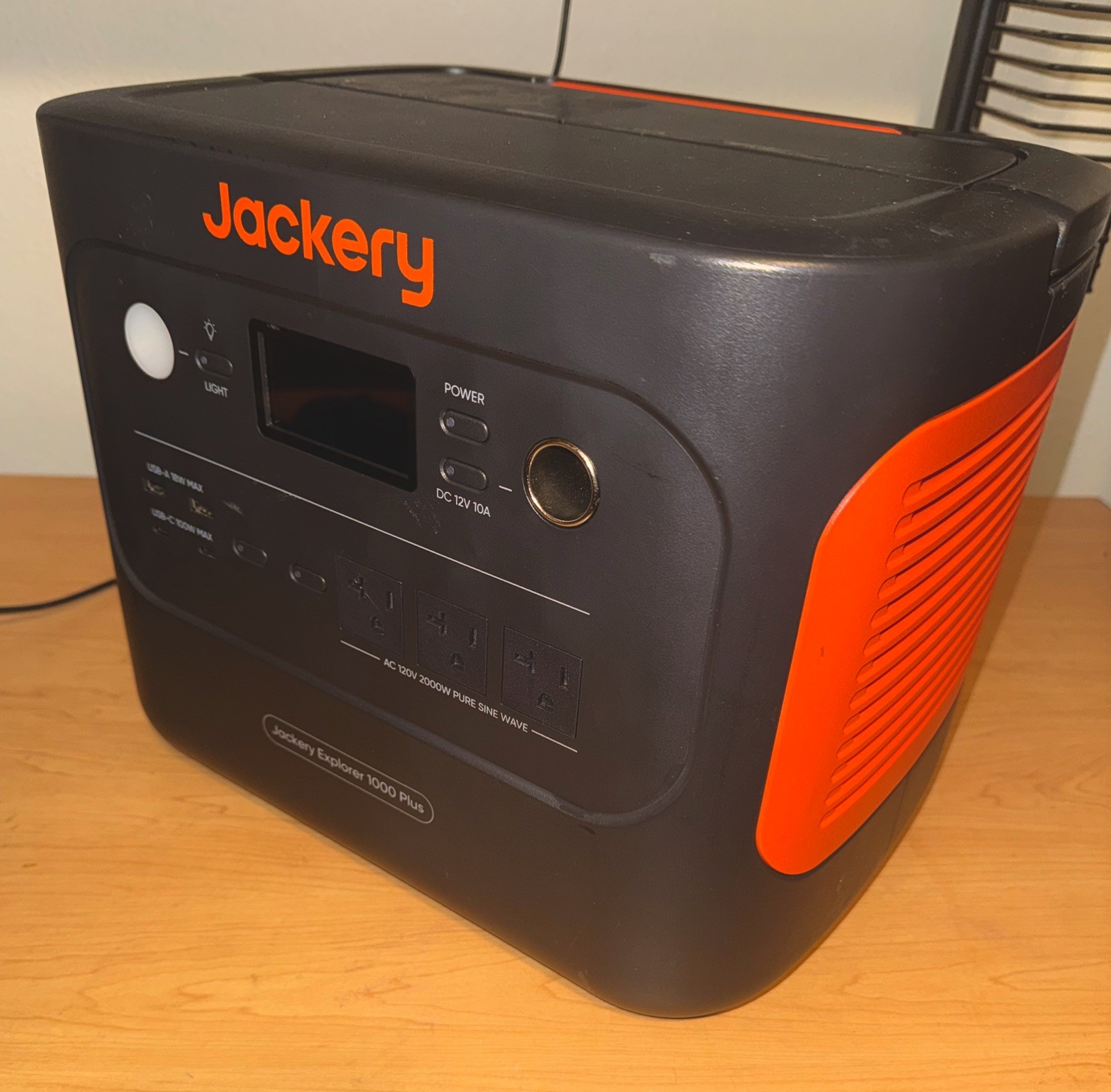 Jackery Explorer 1000 Plus Solar Battery Bank 1264Wh Lithium LifePO4 JE-1000C