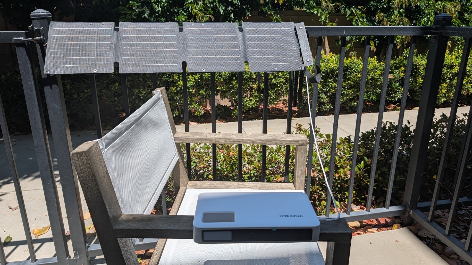 ECO GREEN ECG110 Portable Power Station LiFePO4 Bundle 60W + 34W Solar Panel New