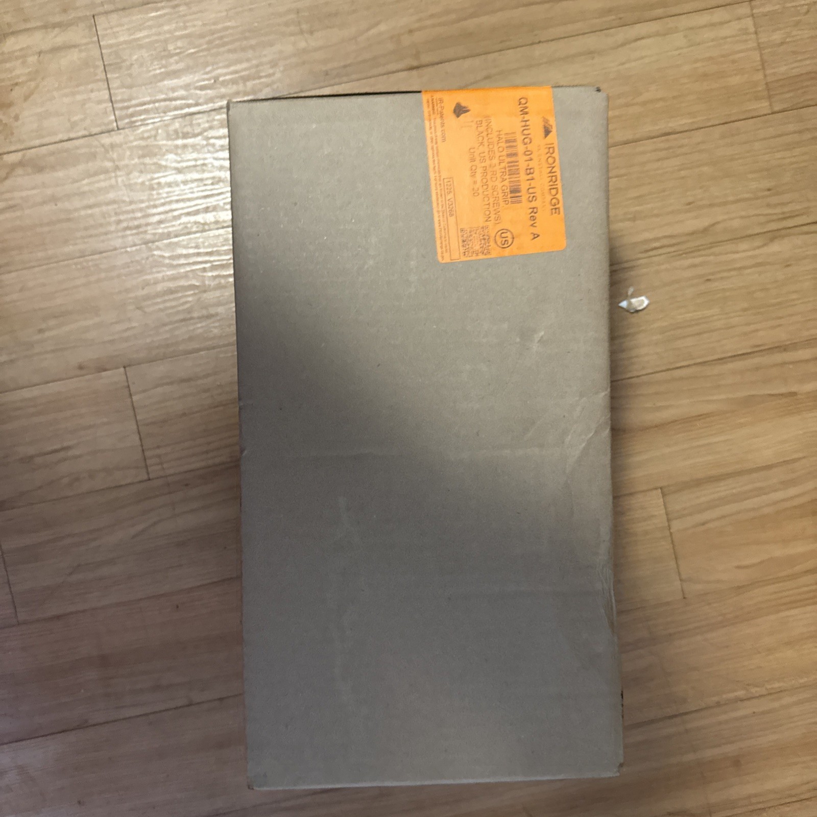 IronRidge QM-HUG-01-M1-US Halo Ultra Grip BLACK Case of 20 w/ Screws NEW