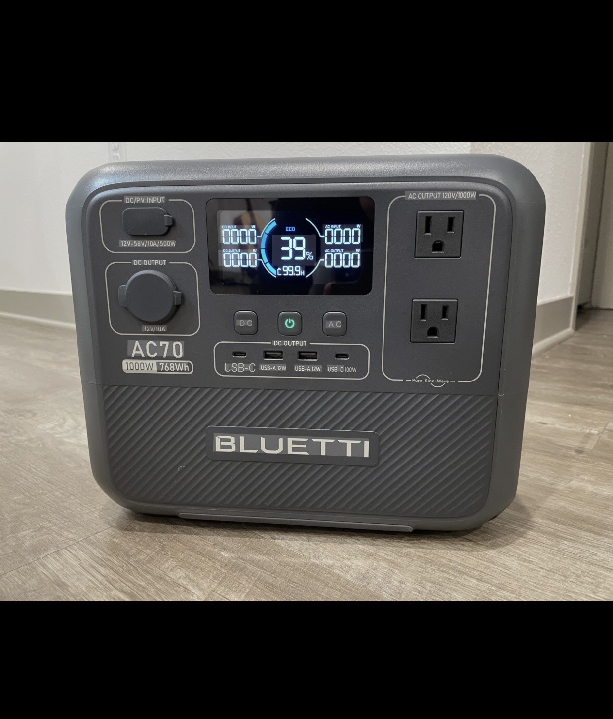 BLUETTI AC70 1000W Portable Power Station 2000W Power Lifting Solar Generator