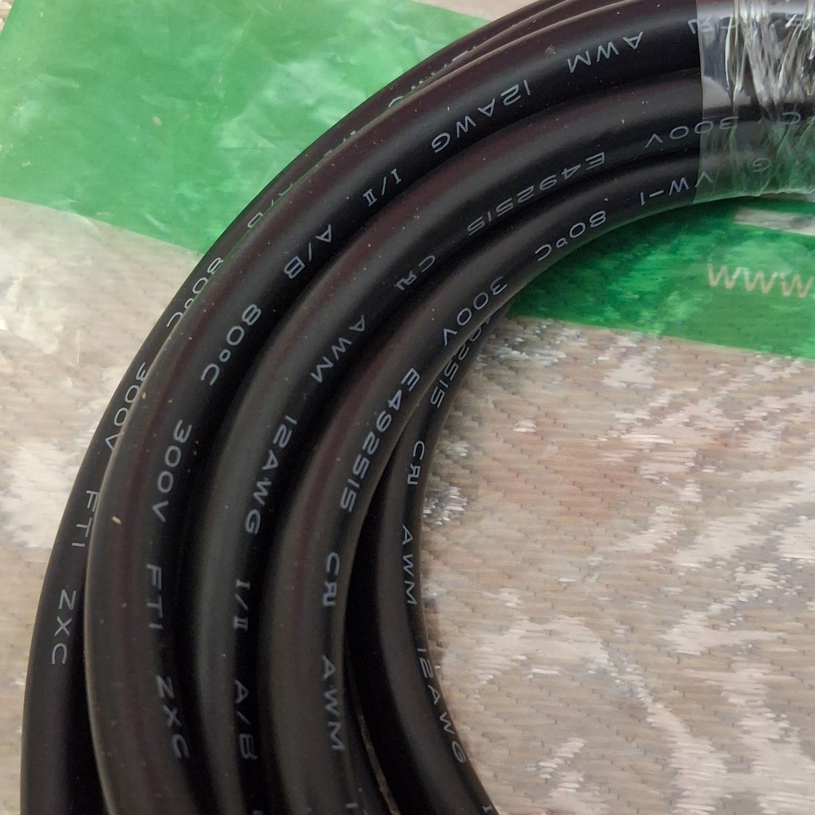 Bateria Power Solar Panel Extension Cable 10 ft 12AWG E492515 300V FTI ZXC