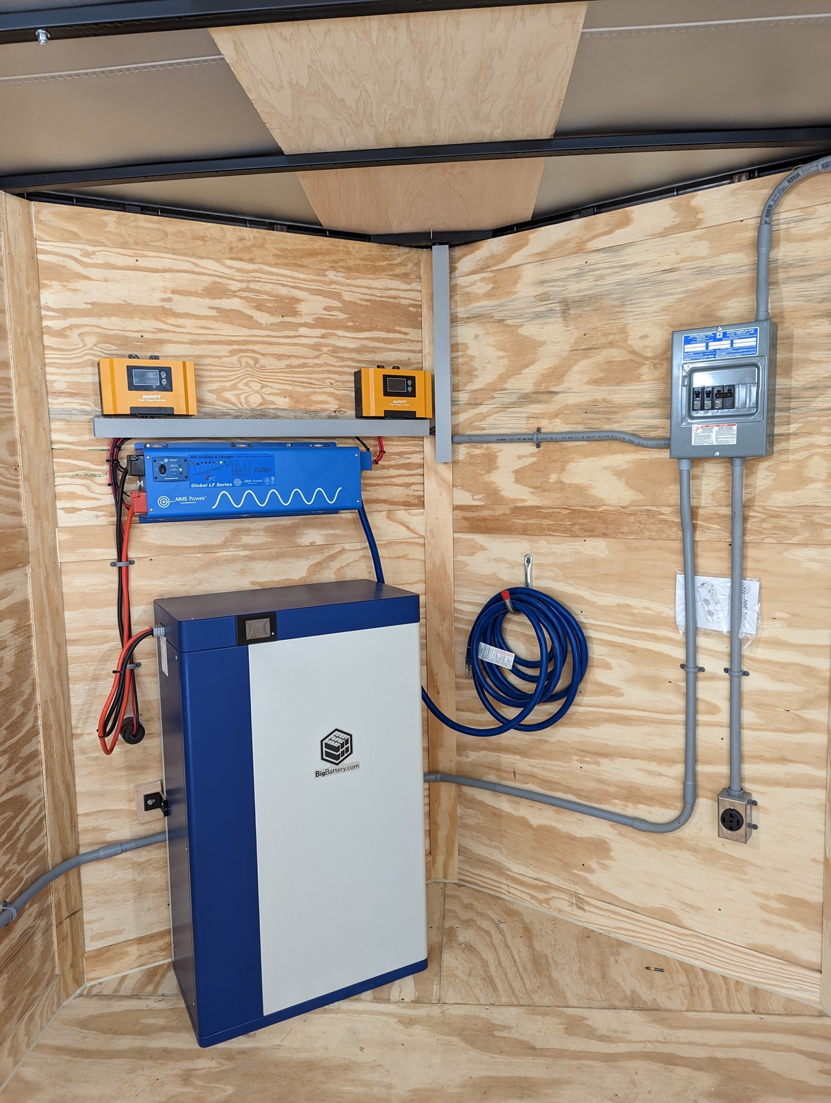 16′ Enclosed SOLAR POWERED Offgrid Self-Sufficient Trailer 5KW – Expanded Solar