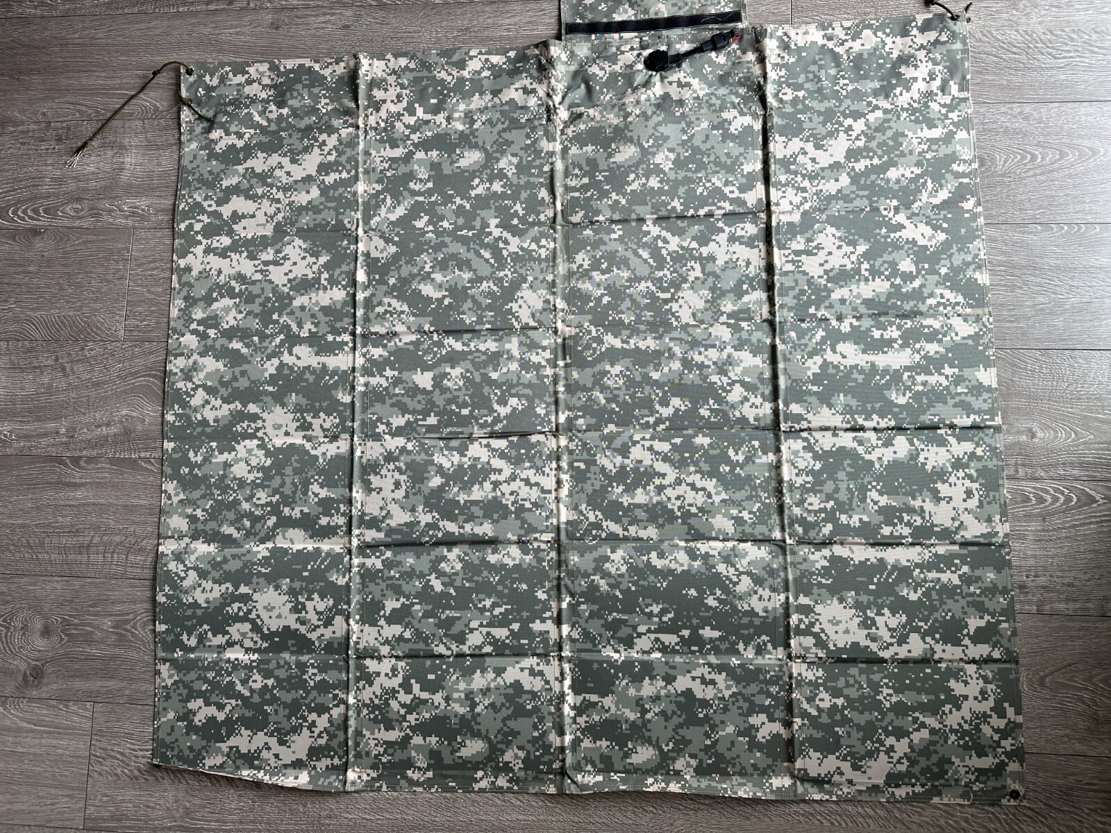 ꙮ 60 Watt Foldable Solar Panel in Woodland (F16-3600(WL)