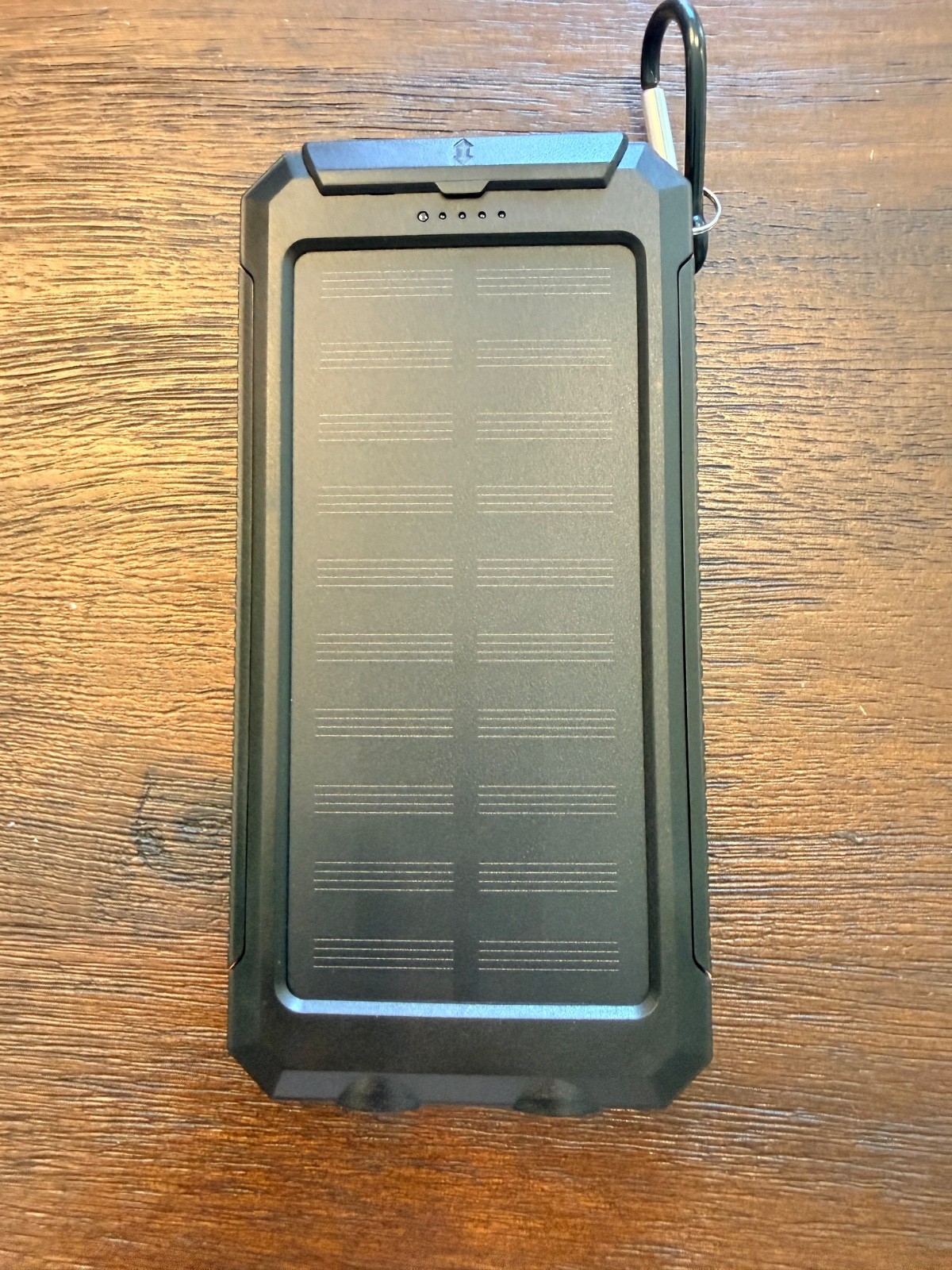 NEW Osaiv Solar Charger Model 2L190