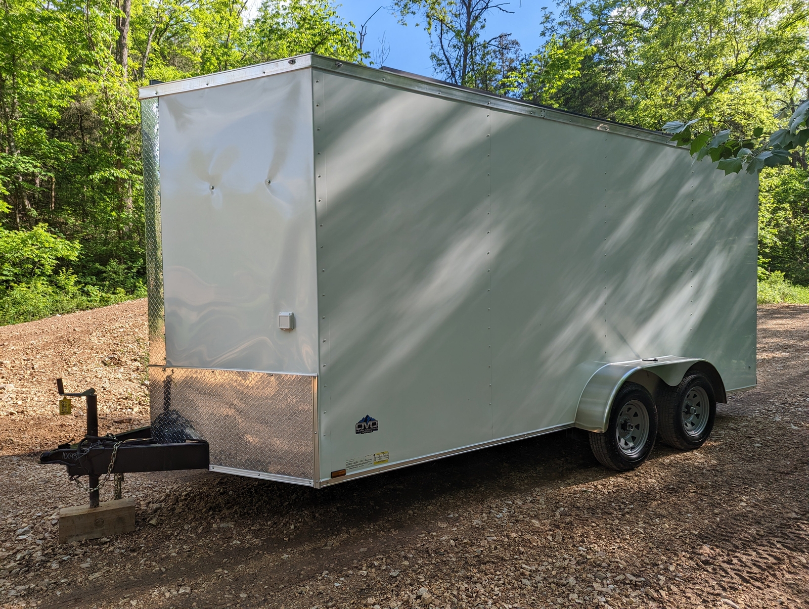 16′ Enclosed SOLAR POWERED Offgrid Self-Sufficient Trailer 5KW – Expanded Solar