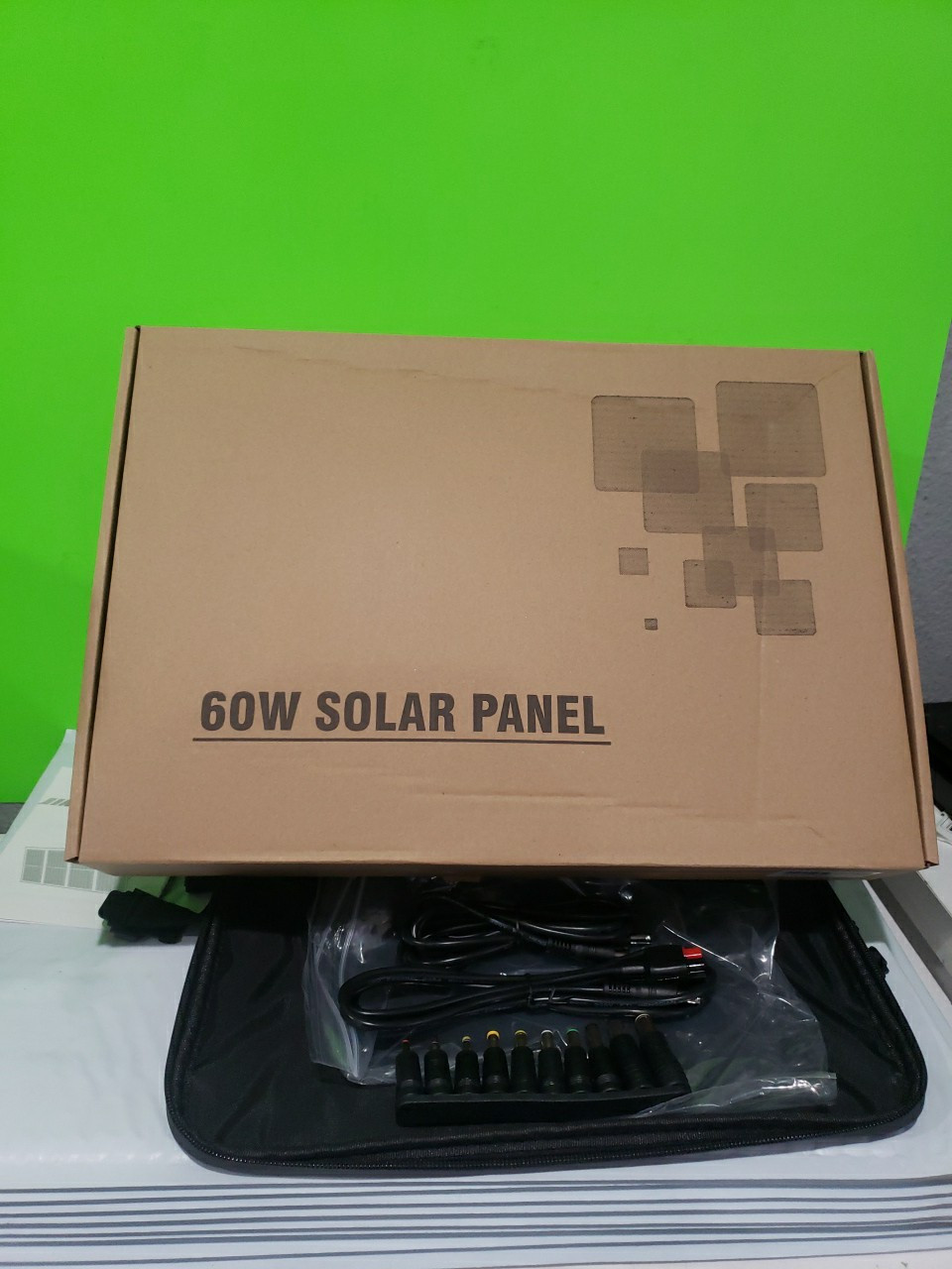 Apowking 60W Foldable Solar Panel 12/18V, DC Outlet Solar Generator, Portable