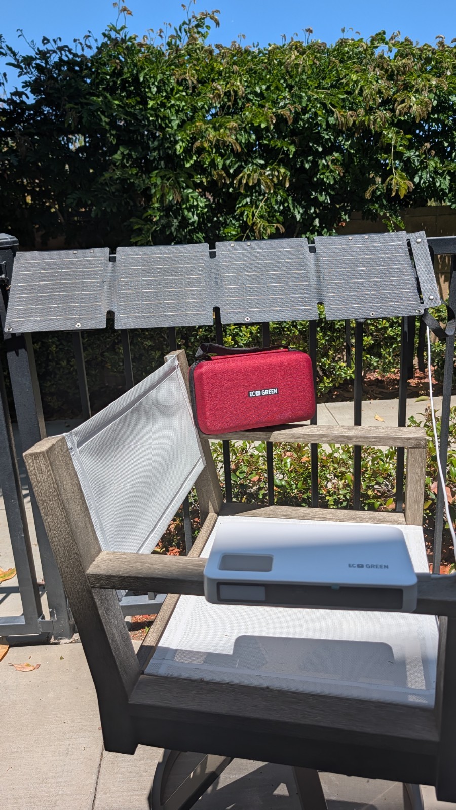 ECO GREEN ECG110 Portable Power Station LiFePO4 Bundle 60W + 34W Solar Panel New