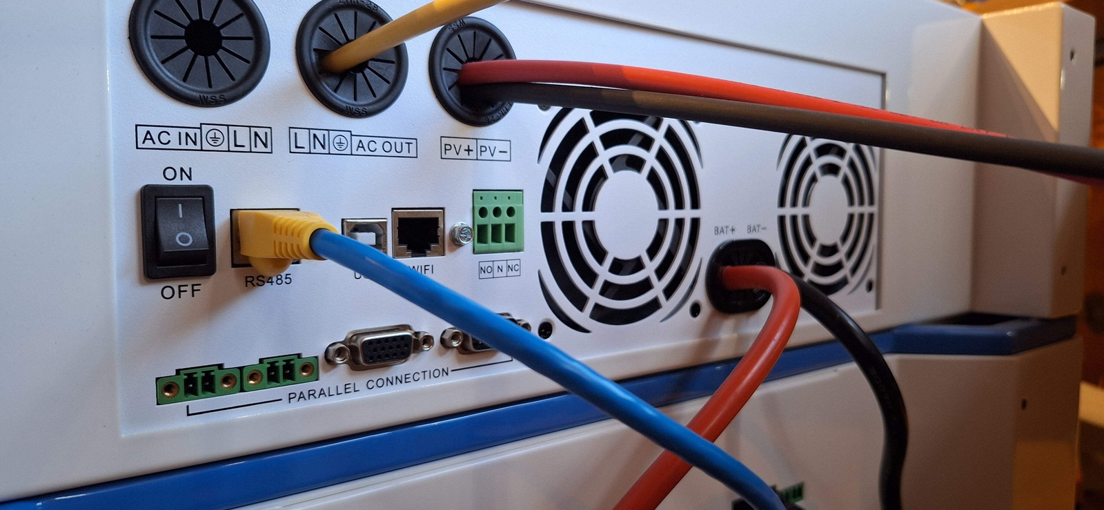 6KW OMO All-In-One Customizable Stacking Inverter/Battery System 120/240 11000W