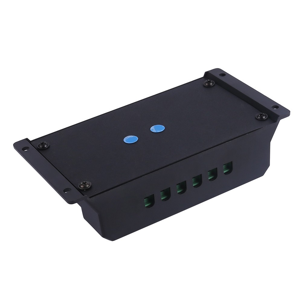 30A Solar Panel Battery Charger Controller 12V/24V LCD Regulator Auto Dual USB