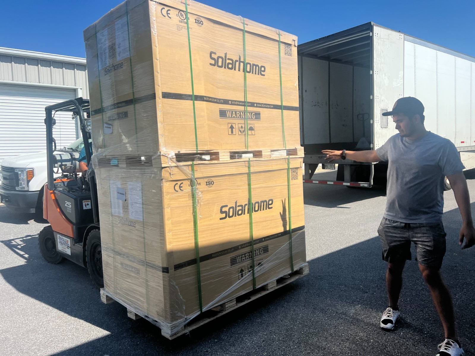 Solar panels 415 W Black Mono-facial PERC Bluesun per pallet 36 pcs.