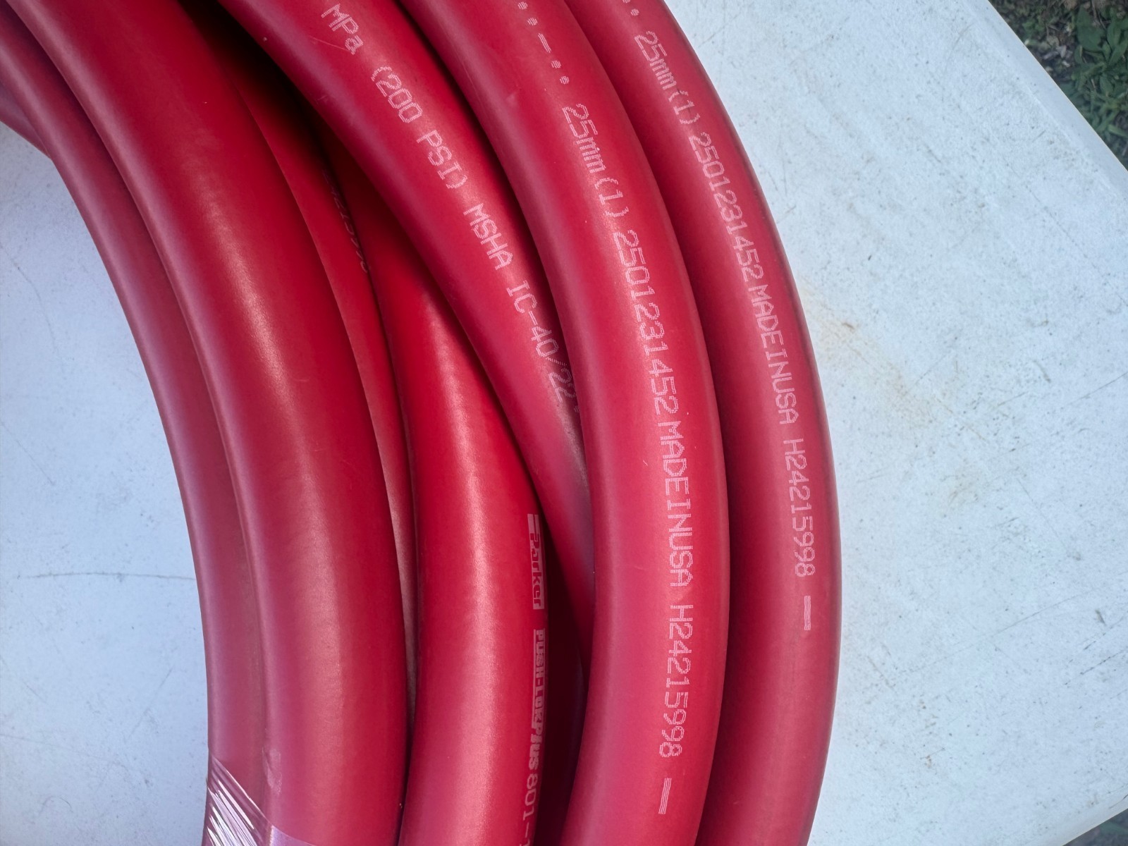 Parker 801-16-RED Push-Lok Plus 1 Inch Multipurpose Hose 105 Ft