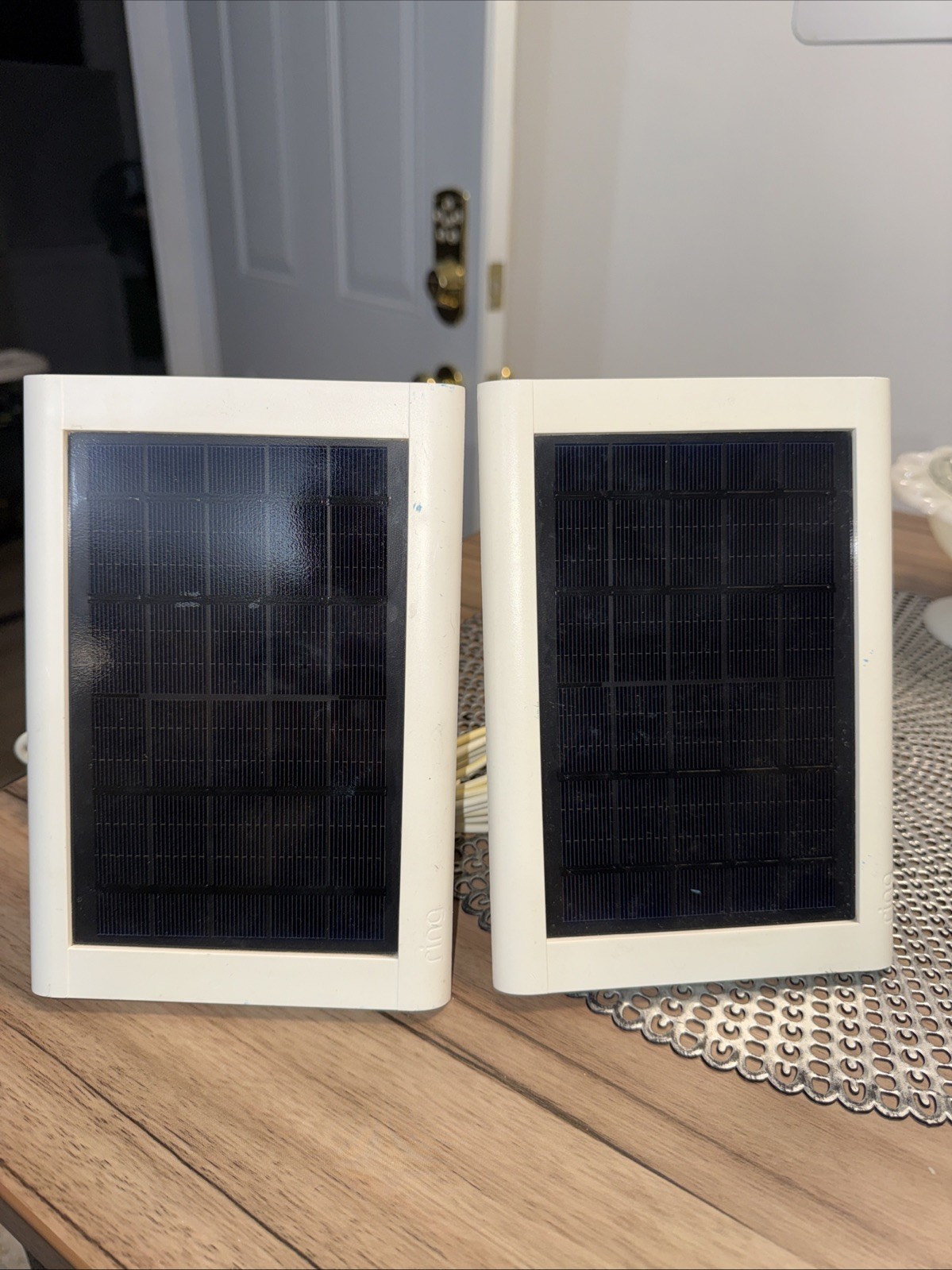 2 Ring Solar Panels V4 Charger for Camera With Mounting Base Working