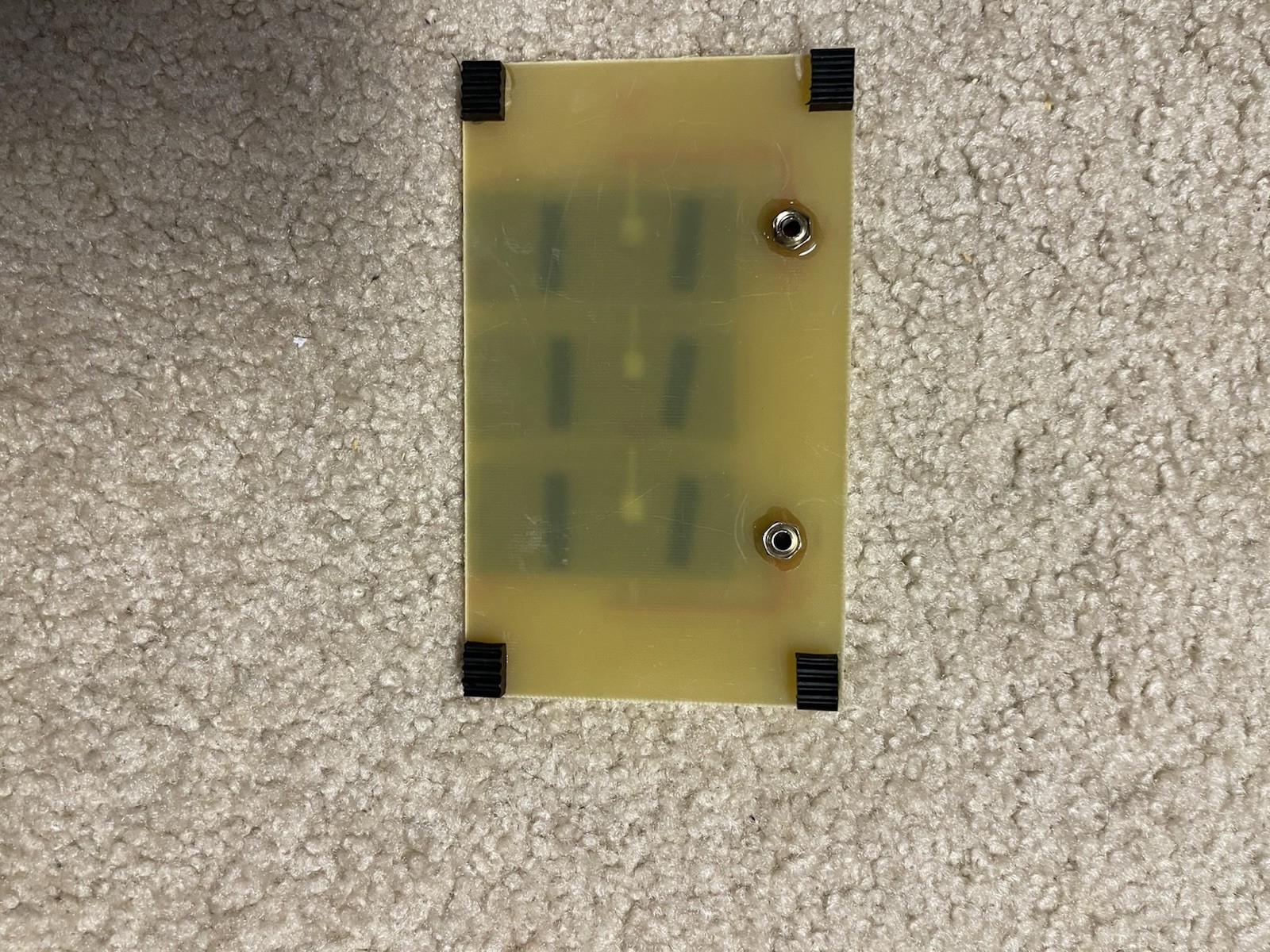 L@@K 1.7 Volt Solar Cell